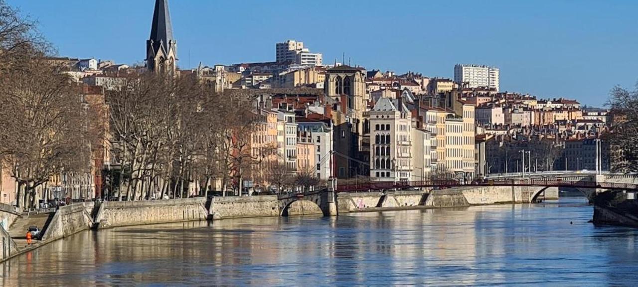 Porte Du Vieux Lyon, Vue Sur La Saone Kültér fotó